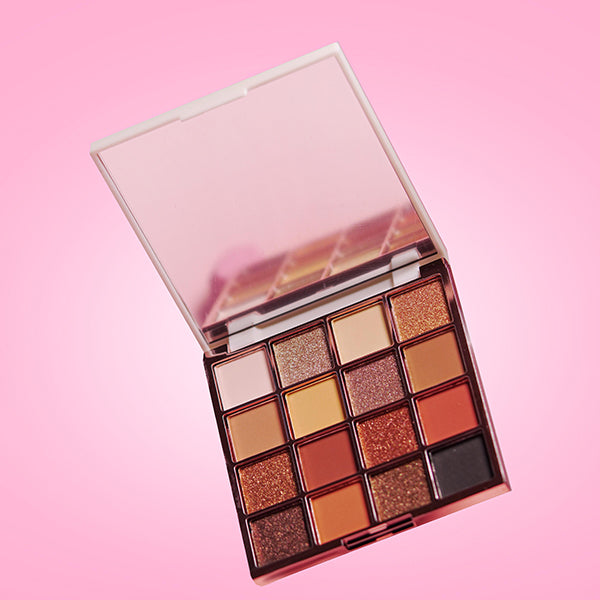 Paleta de sombras Bloom modern x 16 Bloomshell